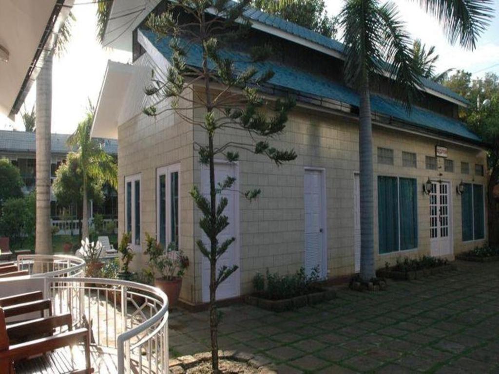 Emerald Land Hotel Mandalay Esterno foto