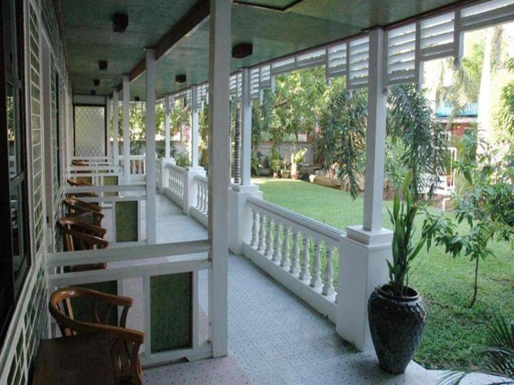 Emerald Land Hotel Mandalay Esterno foto