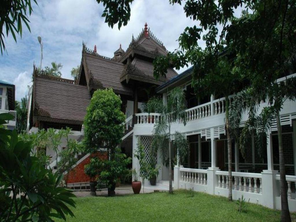 Emerald Land Hotel Mandalay Esterno foto